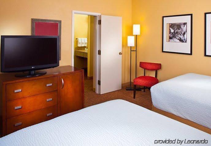 Courtyard Tampa Westshore/Airport Extérieur photo