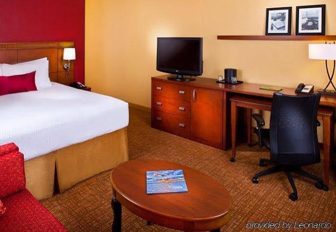 Courtyard Tampa Westshore/Airport Extérieur photo